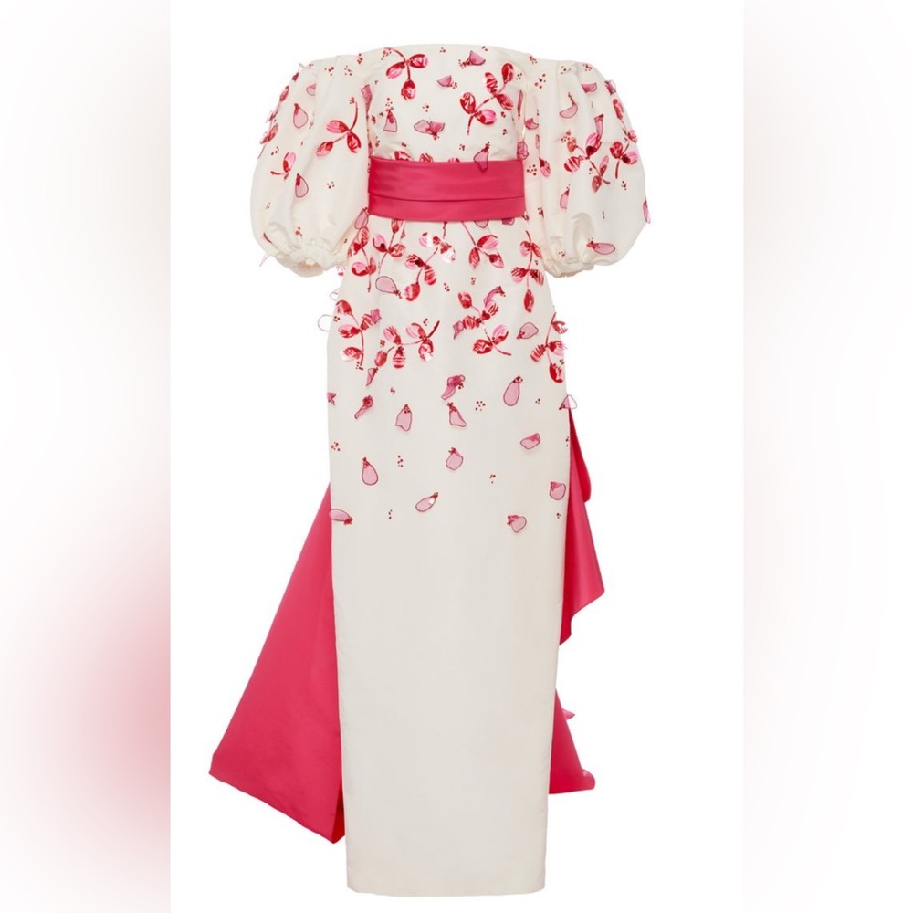 Monique Lhuillier Gown